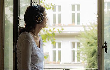 Und dann steht einer auf und öffnet das Fenster