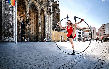 Lebenstraum Zirkus - Artistin Lea im Rampenlicht!