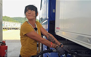 Trucker Babes - 400 PS in Frauenhand