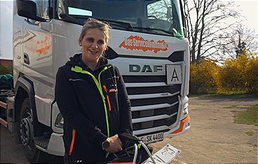 Trucker Babes - 400 PS in Frauenhand