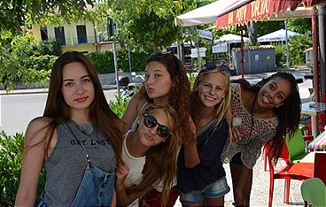 Die Mädchen-WG: Sommer. Sonne. Elternfrei.