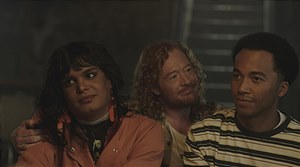 Die dritte Staffel der gefeierten Queer-Dramedyserie "Sort Of" bei Sky
