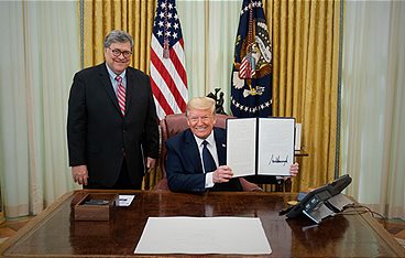 Donald Trump - Mythos, Macht & Manipulation