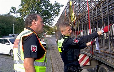 LKW-Kontrolle XXL - Im Einsatz mit der Autobahnpolizei