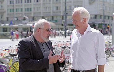 Schmidt & Niavarani: Drei Oldtimer in Wien