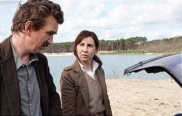 Im Namen der Wahrheit - Traue Niemandem