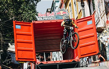 MTB-Downhill: 20 Jahre Red Bull Valparaíso Cerro Abajo