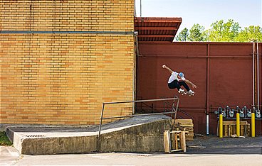 Skateboard Doku: Rolling Away mit Ryan Sheckler