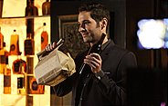 Der Restaurantbesitzer Javier Arias wurde vergiftet. Lucifer und Chloe untersuchen den Fall.
+++ Die Verwendung des sendungsbezogenen Materials ist nur mit dem Hinweis und Verlinkung auf RTL+ gestattet. +++